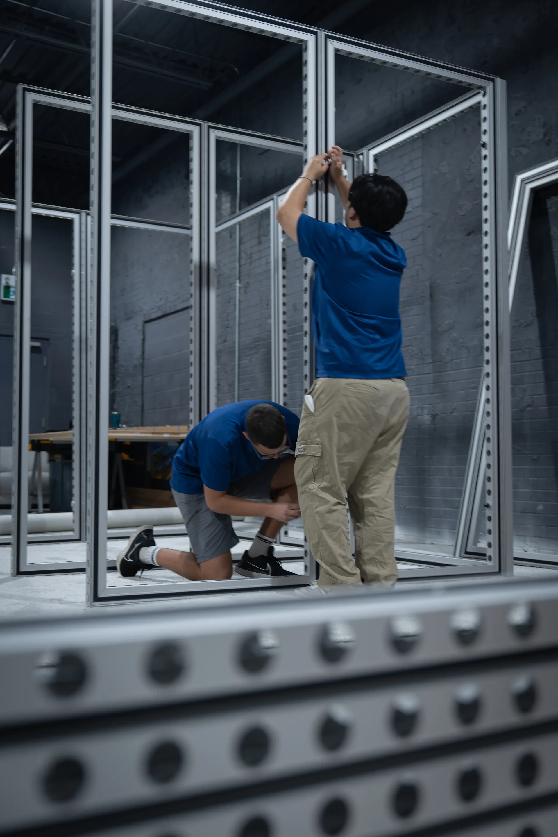 Aluvision modular exhibit system rental at a Canadian trade show